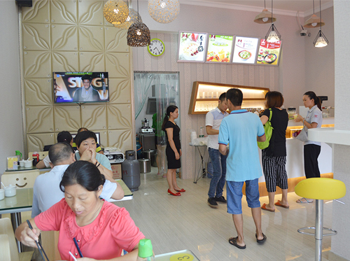開小吃店如何吸引客人？